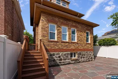 540 Highridge Avenue, Cliffside Park, NJ 07010 - Photo 29