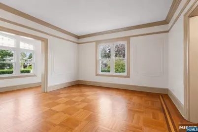 540 Highridge Avenue, Cliffside Park, NJ 07010 - Photo 9