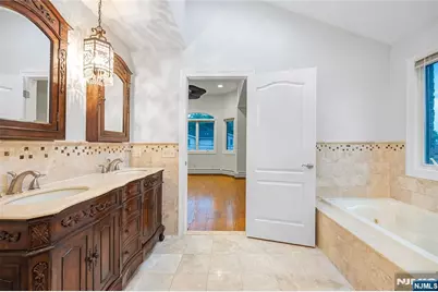 258 4th Street A #A, Palisades Park, NJ 07650 - Photo 23