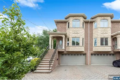 258 4th Street A #A, Palisades Park, NJ 07650 - Photo 3