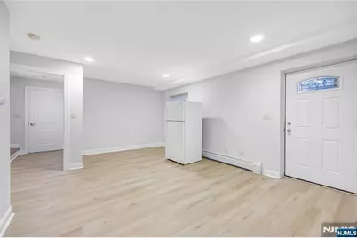 258 4th Street A #A, Palisades Park, NJ 07650 - Photo 31