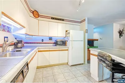 38 Triumph Court A #A, East Rutherford, NJ 07073 - Photo 13