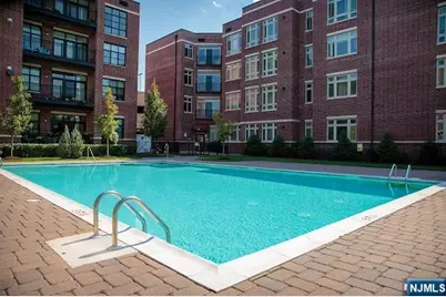 4425 Riverview Avenue 425 #425, Englewood, NJ 07631 - Photo 11