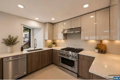 35 Shore Road, Edgewater, NJ 07020 - Photo 21