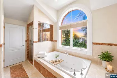 335 Riverdale Drive, Fort Lee, NJ 07024 - Photo 31