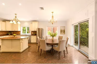 335 Riverdale Drive, Fort Lee, NJ 07024 - Photo 25