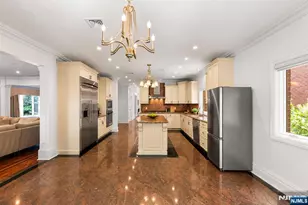 335 Riverdale Dr, Fort Lee, NJ 07024 - Photo 19