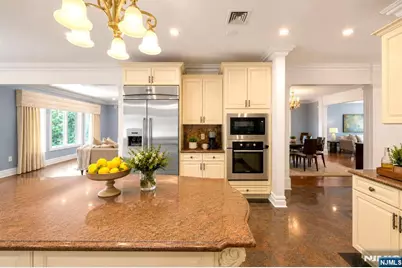 335 Riverdale Drive, Fort Lee, NJ 07024 - Photo 21