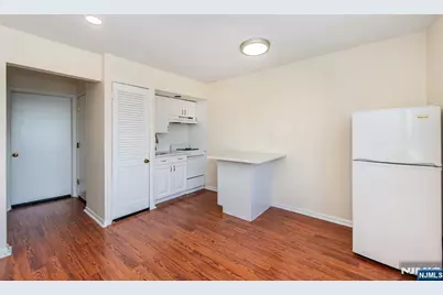 601 Fairview Avenue B1 #B1, Fairview, NJ 07022 - Photo 3