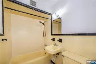 601 Fairview Ave B1, Fairview, NJ 07022 - Photo 11
