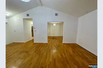 656 Day Avenue 2 #2, Ridgefield, NJ 07657 - Photo 5