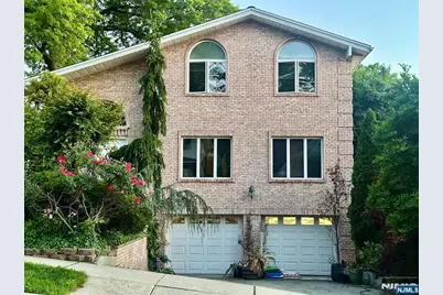 656 Day Avenue 2 #2, Ridgefield, NJ 07657 - Photo 1