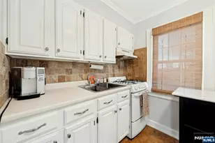 76 Prospect St, Midland Park, NJ 07432 - Photo 19
