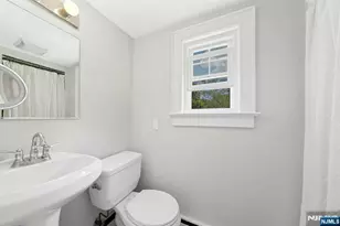 76 Prospect St, Midland Park, NJ 07432 - Photo 25