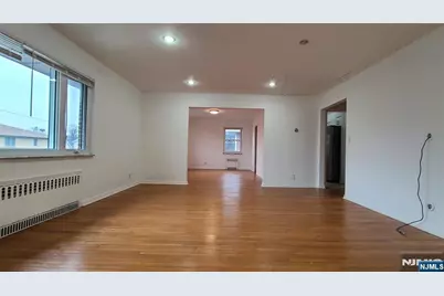 2152 South Street 2nd Fl #2nd fl, Fort Lee, NJ 07024 - Photo 3