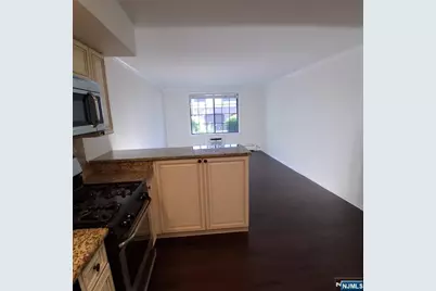 2014 Hawthorne Lane, Mahwah, NJ 07430 - Photo 3