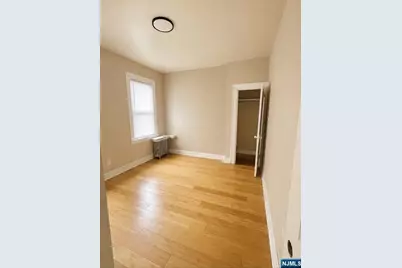 165 Knapp Avenue 2 #2, Clifton, NJ 07011 - Photo 5