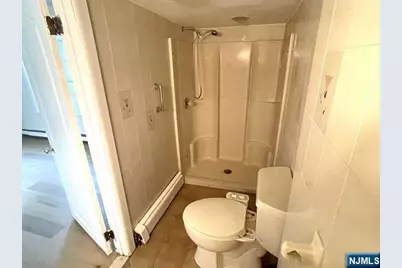 15 Columbia Street, Elmwood Park, NJ 07407 - Photo 5