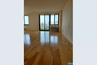 1590 Anderson Avenue 12H #12H, Fort Lee, NJ 07024 - Photo 9