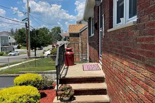 739 Lake Ave, Lyndhurst Township, NJ 07071 - Photo 3