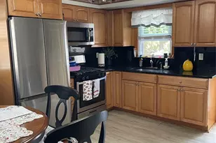 739 Lake Ave, Lyndhurst Township, NJ 07071 - Photo 5
