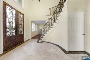 831 Pascack Rd, Paramus, NJ 07652 - Photo 3