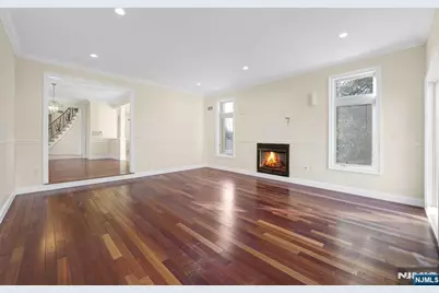 831 Pascack Road, Paramus, NJ 07652 - Photo 11