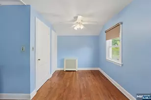 27 Beveridge St, Teaneck Township, NJ 07666 - Photo 25