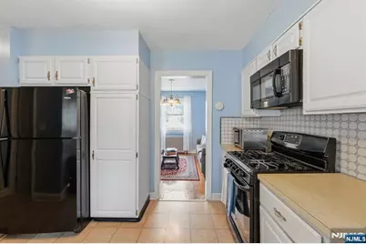 27 Beveridge Street, Teaneck Township, NJ 07666 - Photo 7