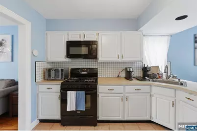 27 Beveridge Street, Teaneck Township, NJ 07666 - Photo 15
