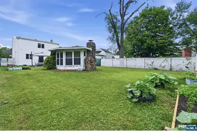27 Beveridge Street, Teaneck Township, NJ 07666 - Photo 39