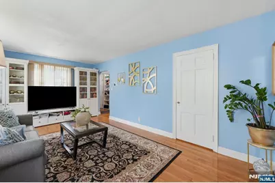 27 Beveridge Street, Teaneck Township, NJ 07666 - Photo 7