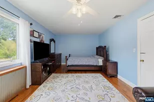 27 Beveridge St, Teaneck Township, NJ 07666 - Photo 27