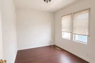 63 Huntington Terrace, Newark, NJ 07112 - Photo 5