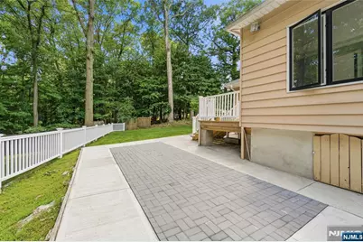 651 Floyd Street, Englewood Cliffs, NJ 07632 - Photo 33