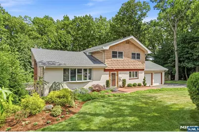 651 Floyd Street, Englewood Cliffs, NJ 07632 - Photo 3