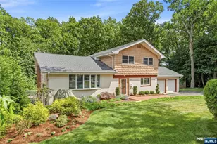 651 Floyd St, Englewood Cliffs, NJ 07632 - Photo 3