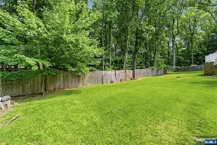 651 Floyd St, Englewood Cliffs, NJ 07632 - Photo 35