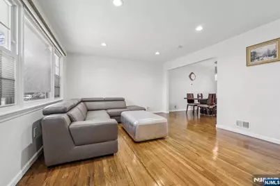 10 Julia Street, Closter, NJ 07624 - Photo 5