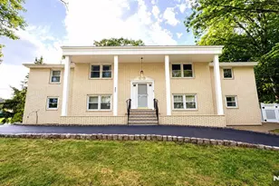 682 Floyd St, Englewood Cliffs, NJ 07632 - Photo 31
