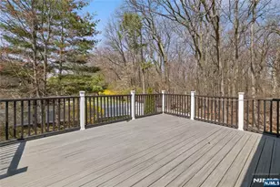 682 Floyd St, Englewood Cliffs, NJ 07632 - Photo 27