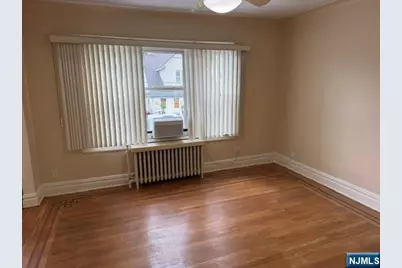 551 Olympia Avenue, Cliffside Park, NJ 07010 - Photo 5