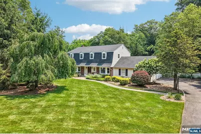 18 Roxbury Downs, Upper Saddle River, NJ 07458 - Photo 45