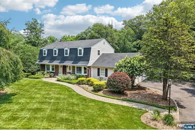 18 Roxbury Downs, Upper Saddle River, NJ 07458 - Photo 1