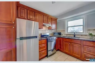 370 Esplanade 21 #21, Hackensack, NJ 07601 - Photo 3