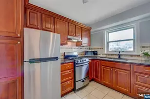370 Esplanade 21, Hackensack, NJ 07601 - Photo 3