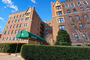 755 Anderson Ave 2L, Cliffside Park, NJ 07010 - Photo 1