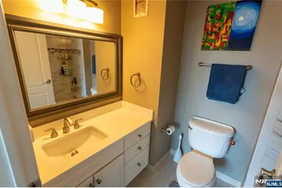 415 Newark Street 5A #5A, Hoboken, NJ 07030 - Photo 17