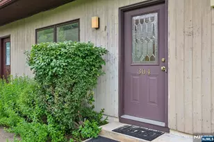 281 Browertown Road 304, Woodland Park, NJ 07424 - Photo 1