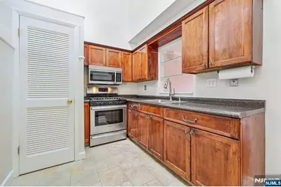 281 Browertown Road 304 #304, Woodland Park, NJ 07424 - Photo 5